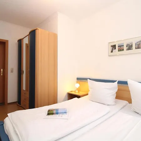 Droese, Haus 8b - 13 * Kuehlungsborn