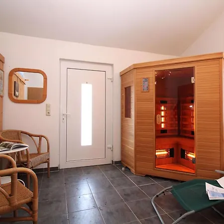 Droese, Haus 8b - 13 *